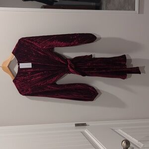 Baltic Born beautiful dress fits like a Medium, burgundy red